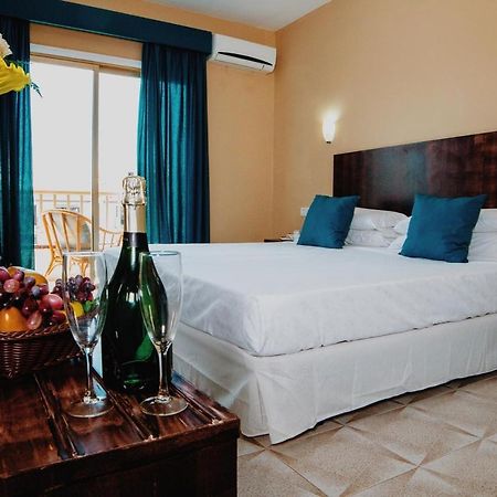 Hotel Aeropuerto Sur Сан-Исидро Экстерьер фото
