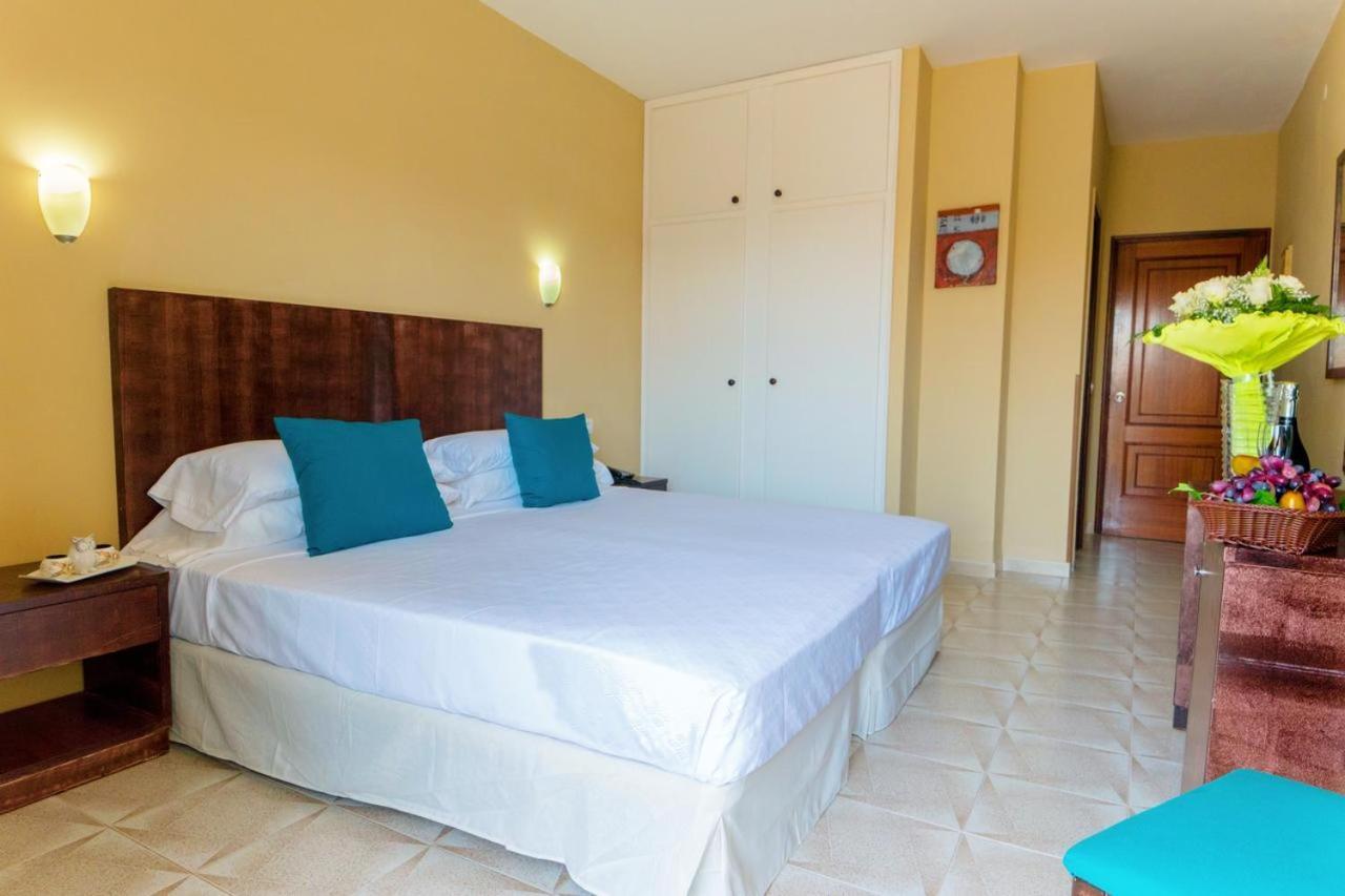 Hotel Aeropuerto Sur Сан-Исидро Экстерьер фото